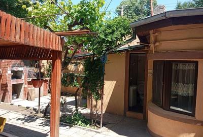 Casă cu 4 camere în Exterior Vest - 2