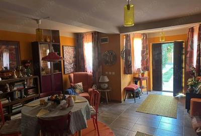 Casă cu 5 camere cu Teren 794 Mp în Livedea - 16