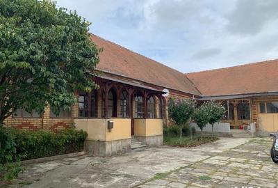 Casă cu 6 camere în Belinț - 8