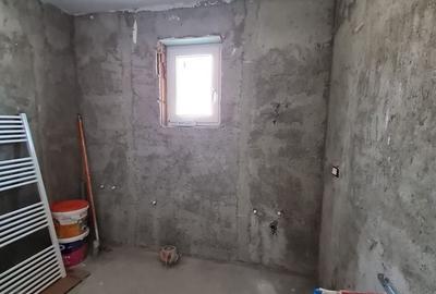 Duplex cu 4 camere cu Canalizare în Parța - 11