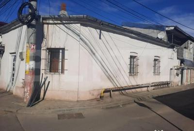 Teren de 112 mp, în Central - 2