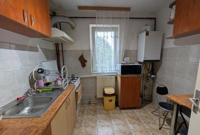 Zona Cora - 3 camere, etaj 3 - 3