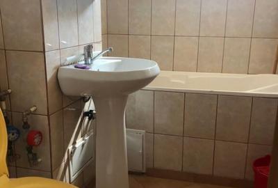 Garsoniera in Trivale, Complex 3, mobilata, 1000 RON Garsoniera in Trivale, Complex 3, mobilata, 1000 RON - 12