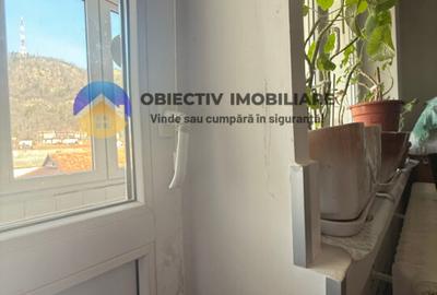 Apartament cu 3 camere semidecomandat în Sud - 6