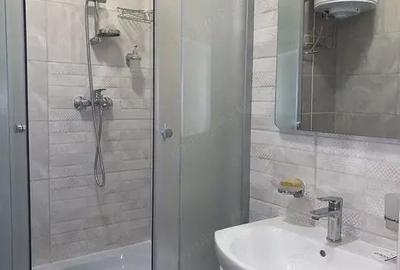 Garsonieră decomandată în 1 Mai - 1