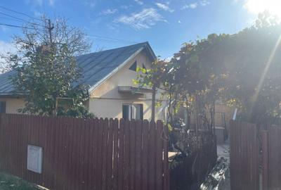 Casă cu 4 camere în Strejnicu - 1