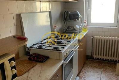 Apartament cu 3 camere în Podu Roș - 8
