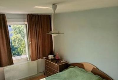 Apartament 3 camere, etajul 4/4 Ploiesti Vest