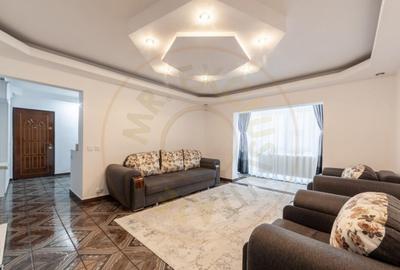 APARTAMENT 3 CAMERE - DECOMANDAT - PITE?TI - 10