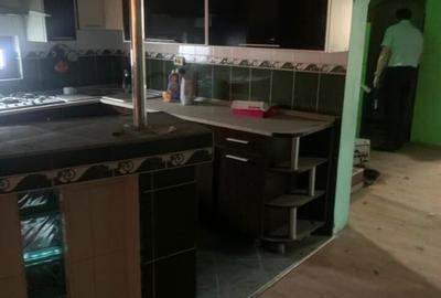 Casă cu 5 camere cu Teren 271 Mp în Enachiță Văcărescu - 10