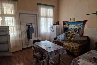 Casa in Abrud, teren 480mp, zona ultracentrala a orasului. APUSENI - 2