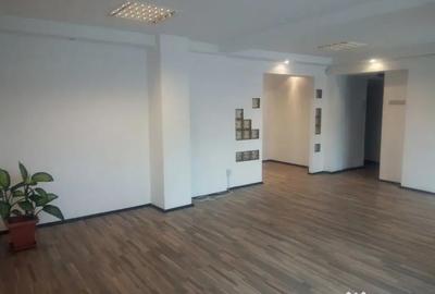 Spațiu comercial, de 120 mp, în Ultracentral - 2