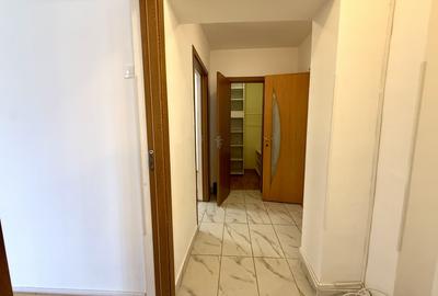 Apartament cu 3 camere decomandat în Decebal - 5