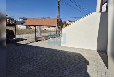Casă cu 5 camere cu Canalizare în Dezmir - 11