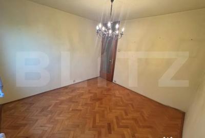Apartament cu 3 camere decomandat în 1 Mai - 2
