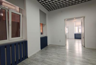 De închiriat spațiu comercial– Centru, în zona Piața Mihai Viteazul