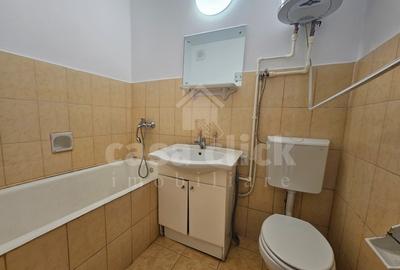 Apartament cu 3 camere semidecomandat în Central - 9