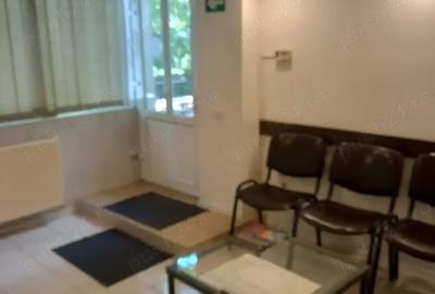 Spațiu comercial, de 55 mp, în Central - 7