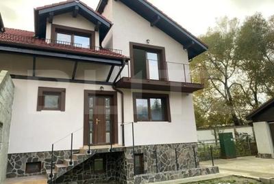 Casă cu 5 camere cu Teren 400 Mp în Central