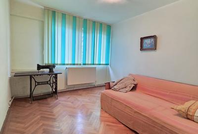 Apartament cu 3 camere semidecomandat în Gării - 2