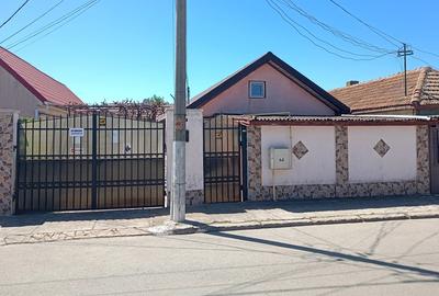 Vand casa cu teren Constan?a