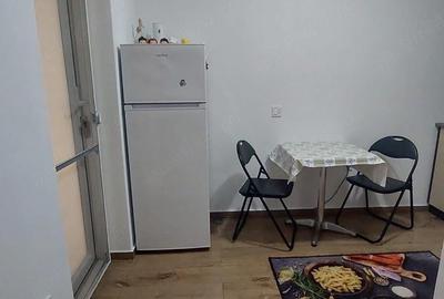Garsonieră decomandată în Central - 4