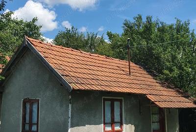 Casă cu 5 camere cu Teren 3000 Mp în Butoiești - 3