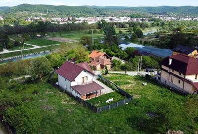 Casă cu 3 camere cu Teren 700 Mp în Central - 7