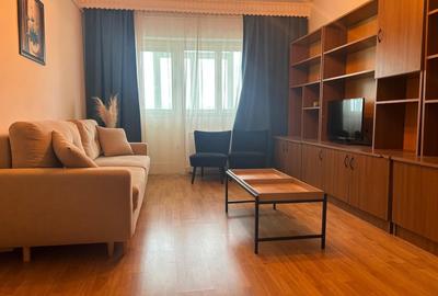 Apartament cu 3 camere, mobilat în Centru Civic - 1