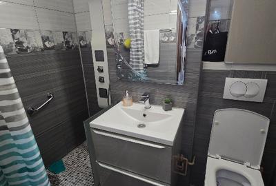 Apartament cu 3 camere decomandat în Negru Vodă - 4