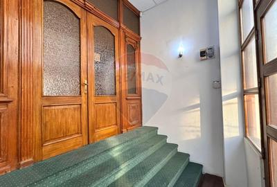 Vila cu 18 camere de vanzare in zona Peninsula - 9