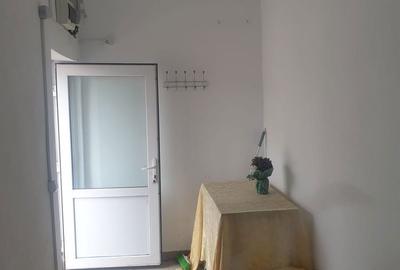 Spațiu comercial, de 12 mp, în Central - 2