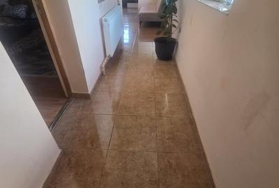 Casă cu 5 camere cu Teren 250 Mp în Măgurele - 6