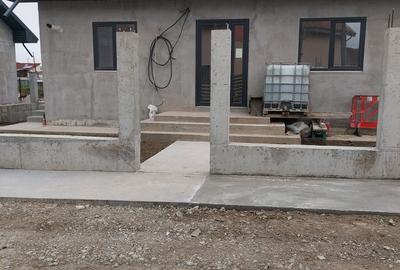 Casă cu 4 camere în Central - 1