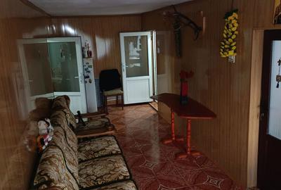 Casă cu 2 camere în Groșani - 4