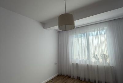 Apartament cu 3 camere semidecomandat în Central - 5