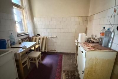 Apartament decomandat, 47,20 mp, zona Pia?a Garii - 2