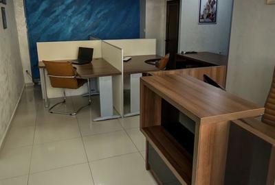 Spațiu comercial, de 40 mp, în Central - 1