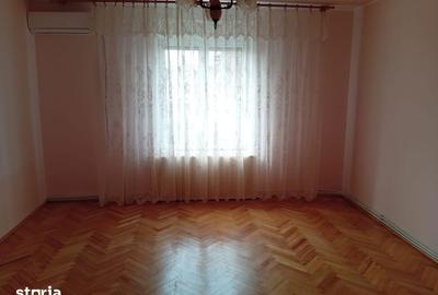 Casă cu 6 camere cu Teren 843 Mp în Livada - 5