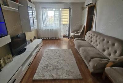 Apartament 3 camere, 56 mp, etaj 4, Ramnicu-Sarat - 1
