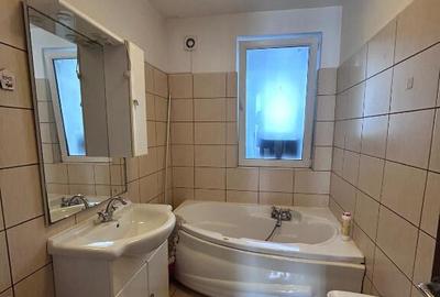 Apartament cu 2 camere semidecomandat în Florești - 1