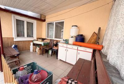 Casă cu 3 camere cu Teren 500 Mp în Central - 2