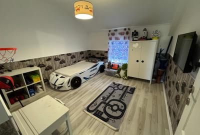 Casa versatila mobilata-utilata. 16 cam. 6 bai. 3 bucatari. Util 310mp - 11