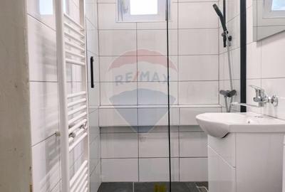 Apartament cu 3 camere de vanzare in zona Central - 14