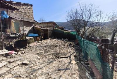 Casă cu 4 camere cu Teren 300 Mp în Muncitoresc - 10