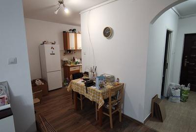 Apartament cu 2 camere semidecomandat în UTA - 4