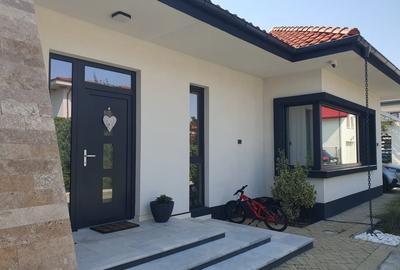 Casa de calitate in mijlocul comunitatii cu utilitatile incluse in pret - 13
