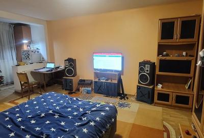 Garsonieră semidecomandată în Central - 1