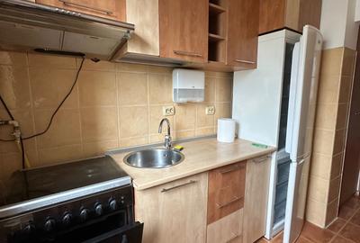Apartament cu 2 camere decomandat în Republicii - 3