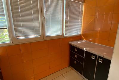 2 camere renovat | 51mp | 7 m de metrou | Lujerului | Str. Azurului | et 2 2 camere renovat | 51mp | 7 m de metrou | Lujerului | Str. Azurului | et 2 - 18